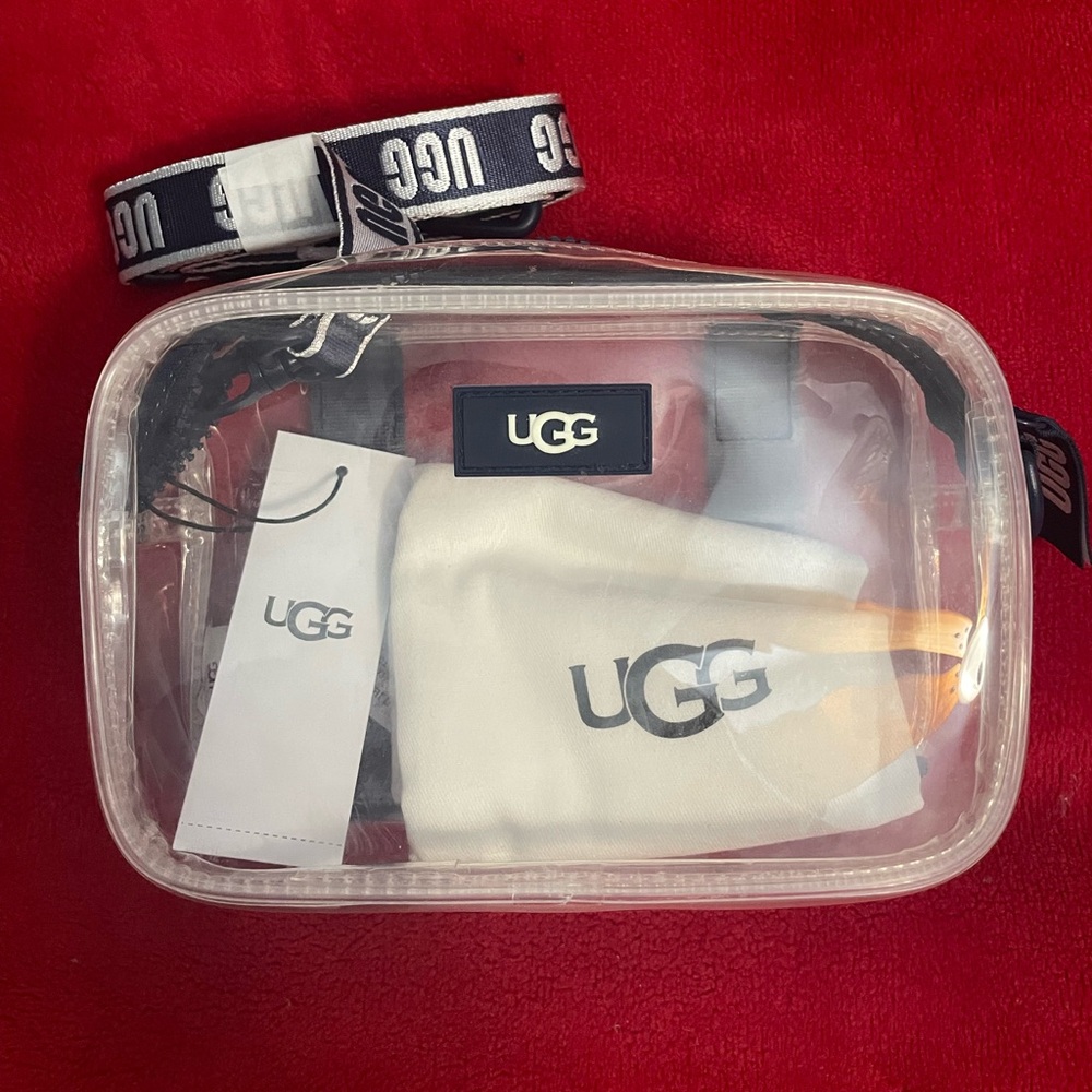 UGG clear crossbody bag 💓